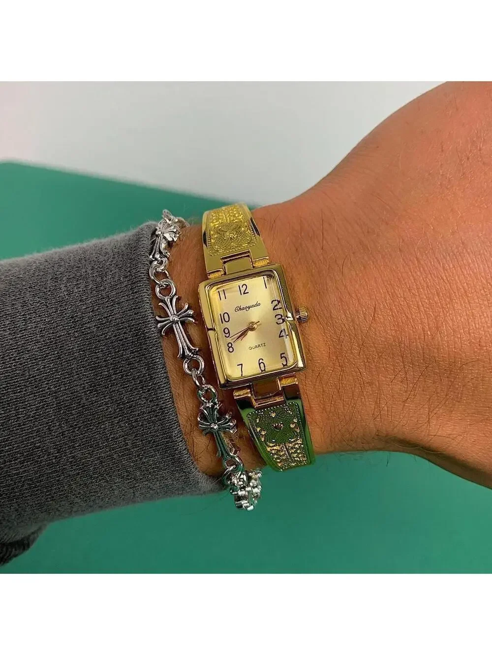 Y2K Vintage Gold Green Quartz Stainless Steel Watch 8 Inch Unisex